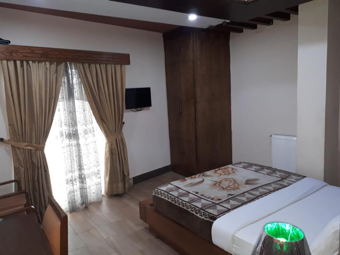 Midtown Hotel Равалпинди Экстерьер фото